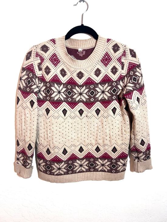 Amazon Basics Sweaters - Women’s M soft cozy snowflake geometric fair isle midweight crewneck sweater